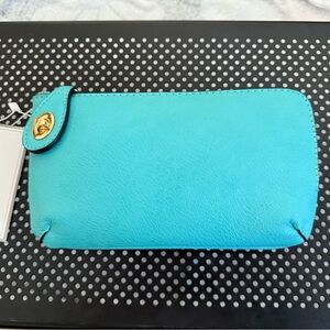 Kendall Vegan Crossbody- Turquoise
